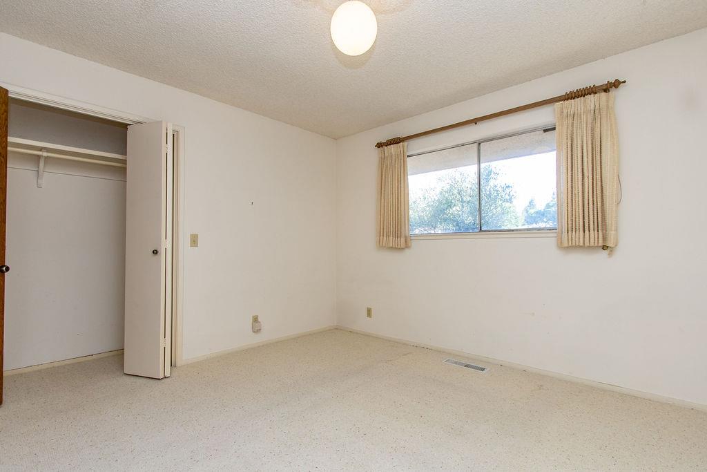 5869 Golf Rd, Merced, CA 95340
