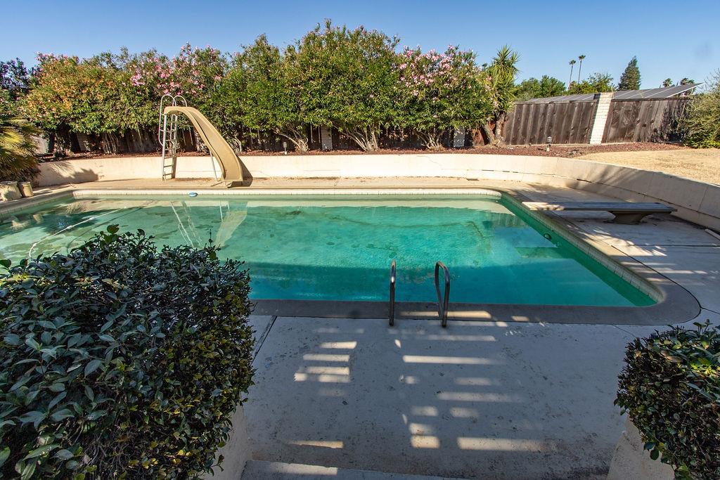 5869 Golf Rd, Merced, CA 95340