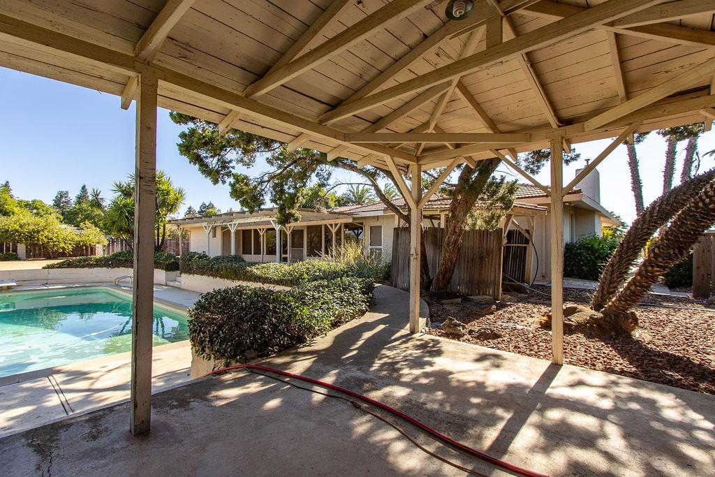 5869 Golf Rd, Merced, CA 95340