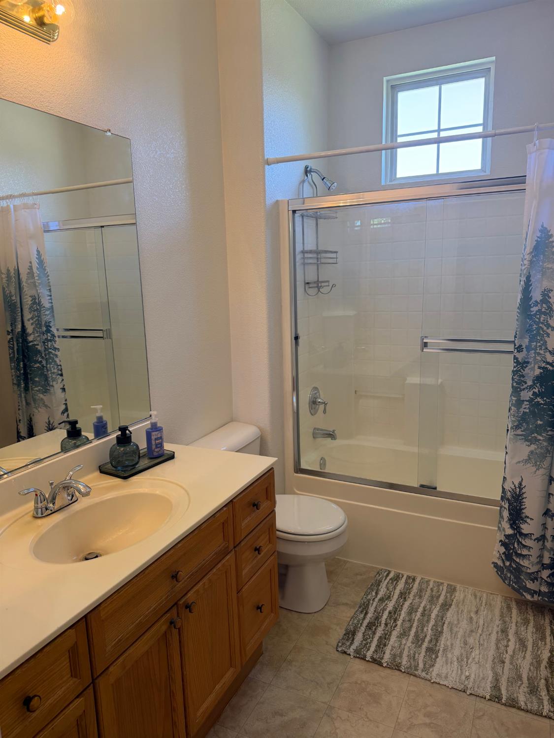304 Peachcrest Ct, Oakdale, CA 95361