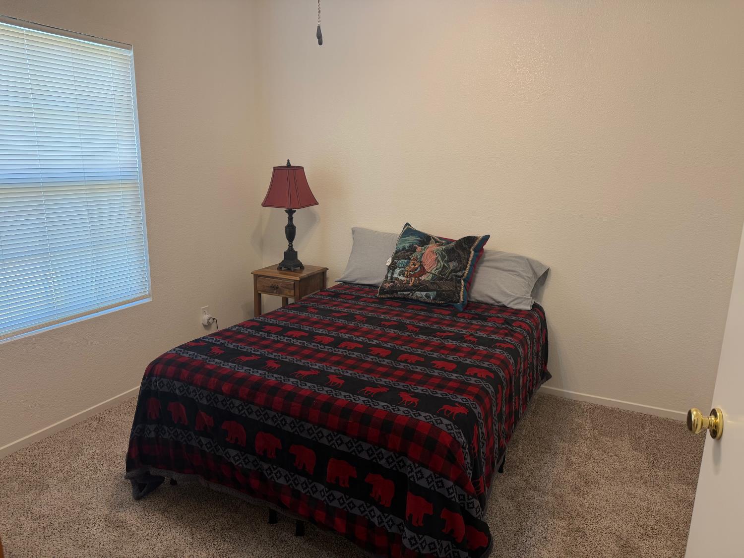 304 Peachcrest Ct, Oakdale, CA 95361