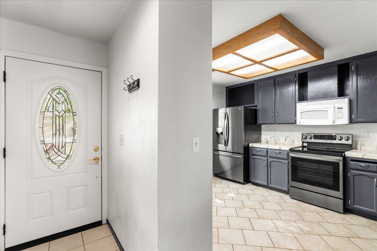 2061 Royal Wood Ln, Turlock, CA 95380