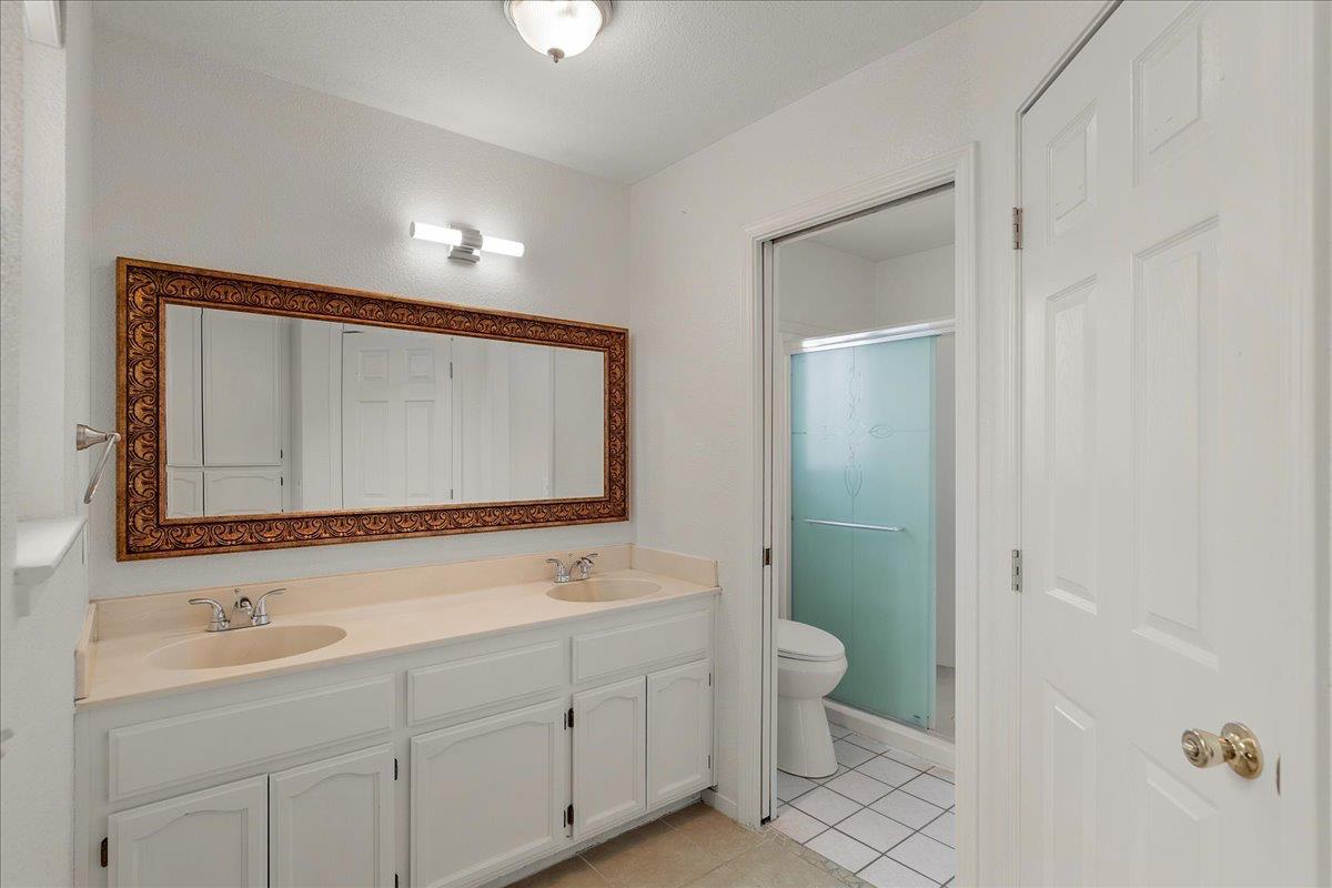 2061 Royal Wood Ln, Turlock, CA 95380