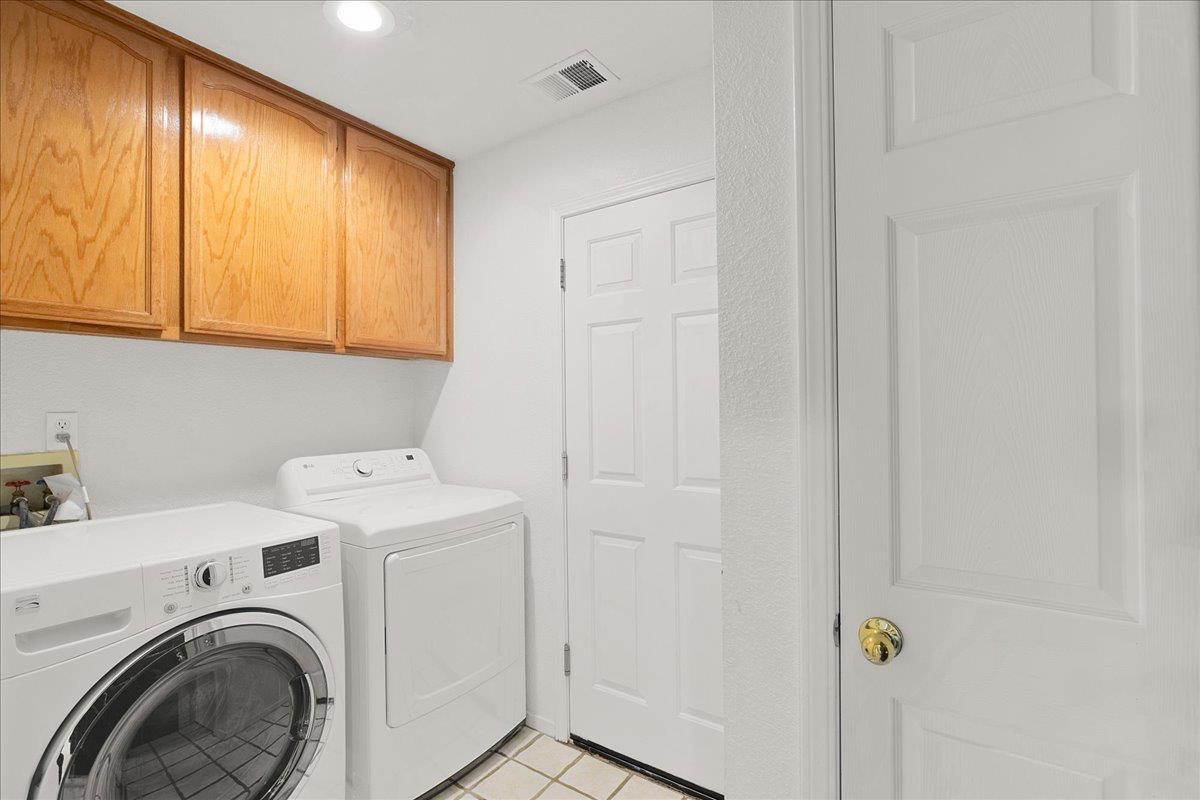 2061 Royal Wood Ln, Turlock, CA 95380
