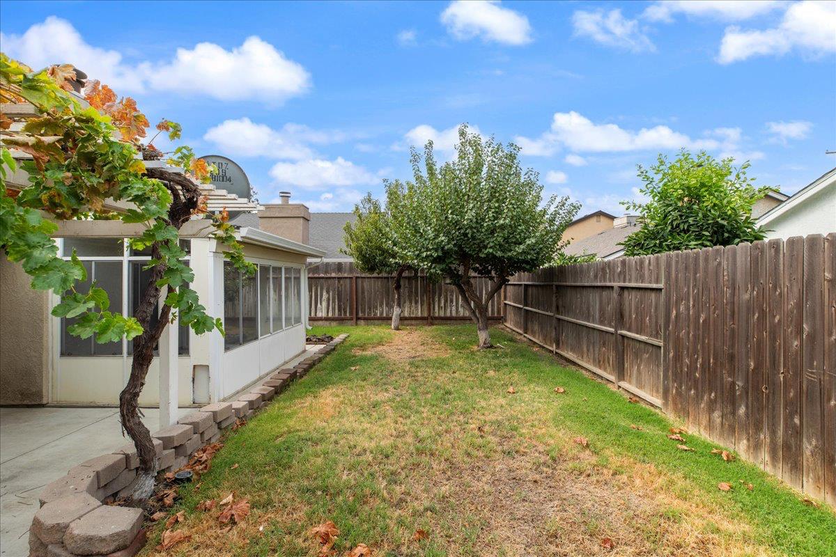 2061 Royal Wood Ln, Turlock, CA 95380