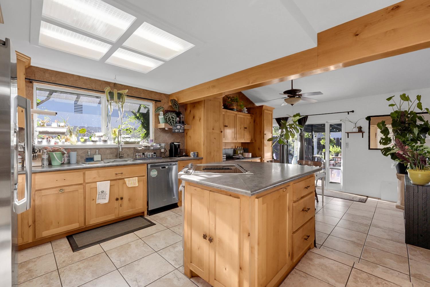 3345 Joshua Way, Modesto, CA 95355