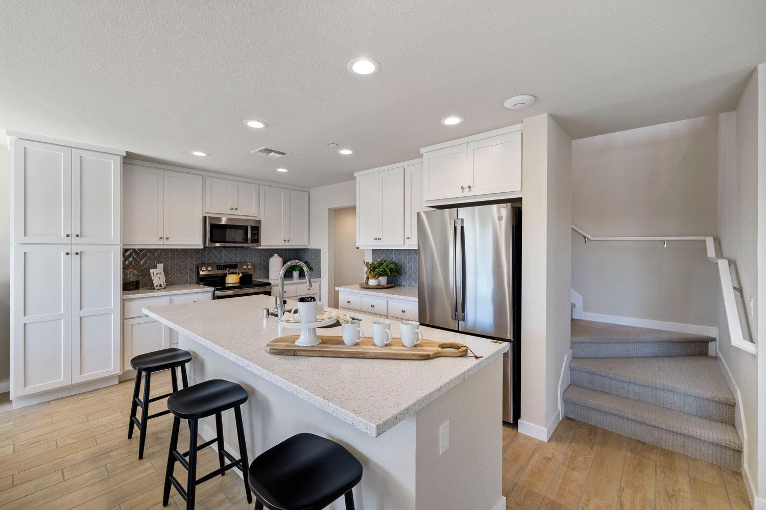 462 Quarto Dr, Turlock, CA 95380