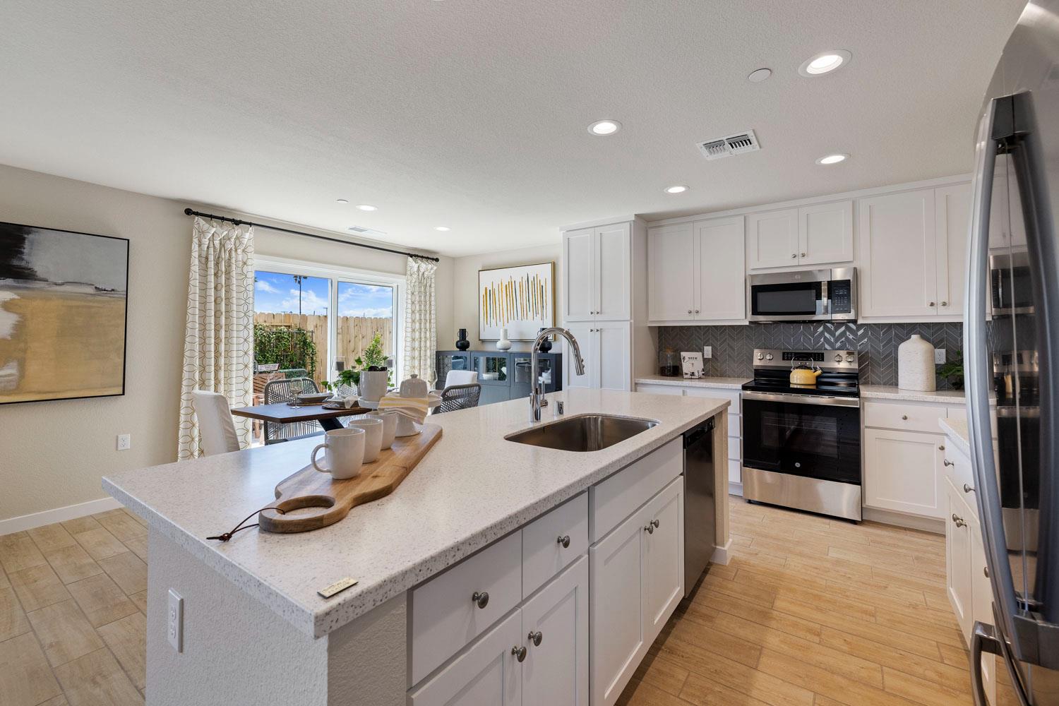 462 Quarto Dr, Turlock, CA 95380