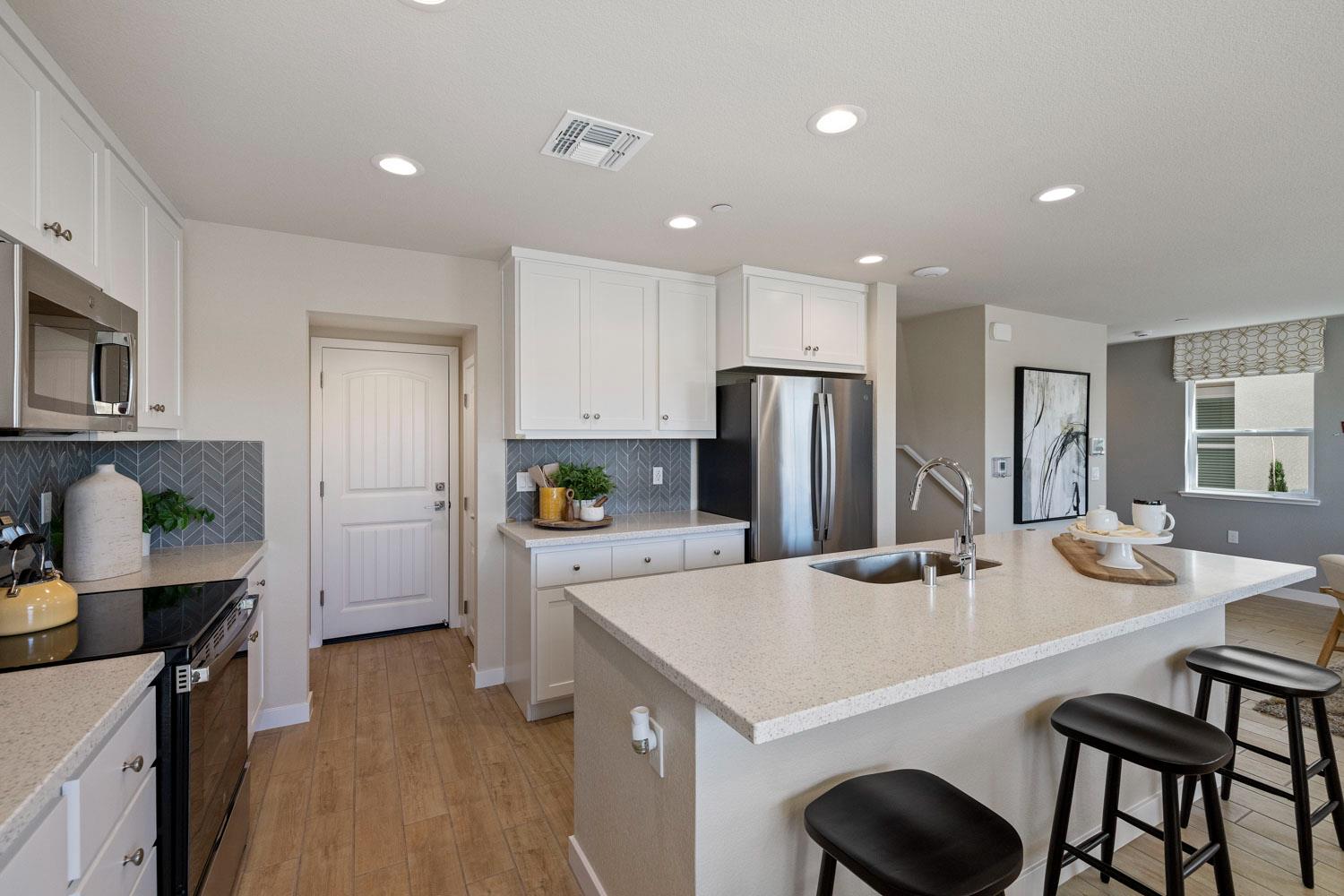 462 Quarto Dr, Turlock, CA 95380