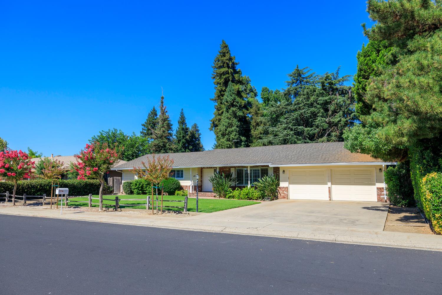 1317 Wallin Way, Modesto, CA 95351