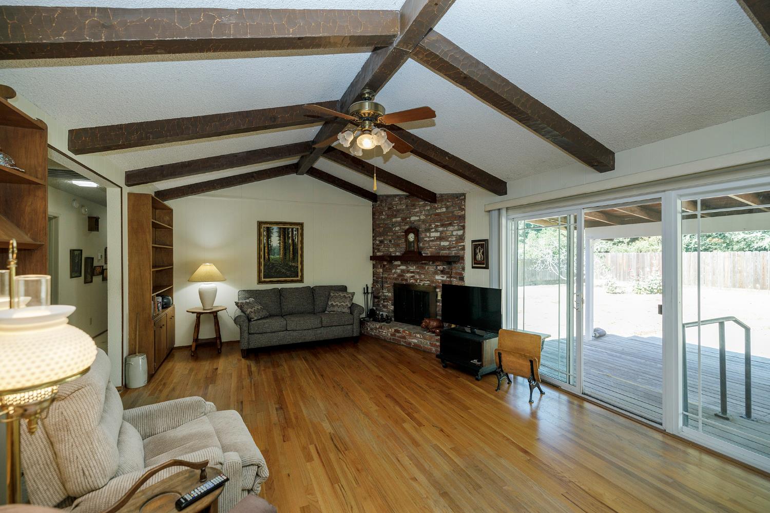 1317 Wallin Way, Modesto, CA 95351