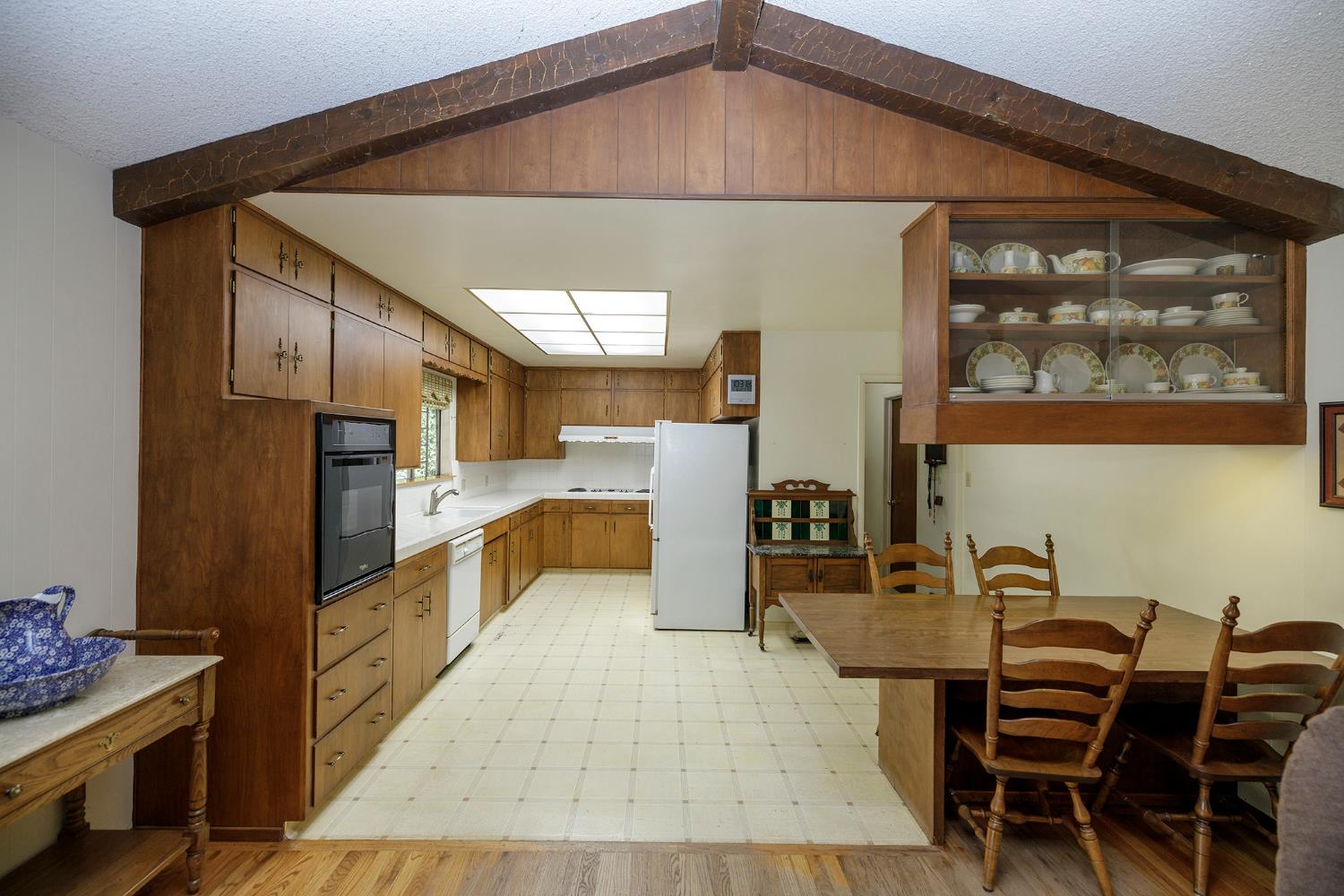 1317 Wallin Way, Modesto, CA 95351