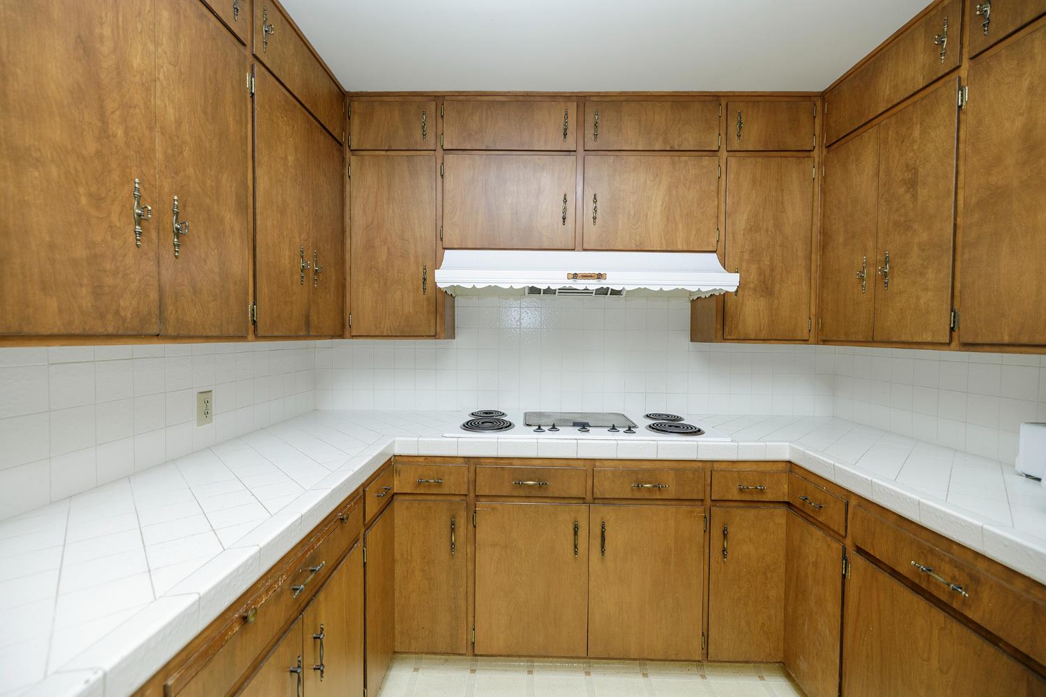 1317 Wallin Way, Modesto, CA 95351