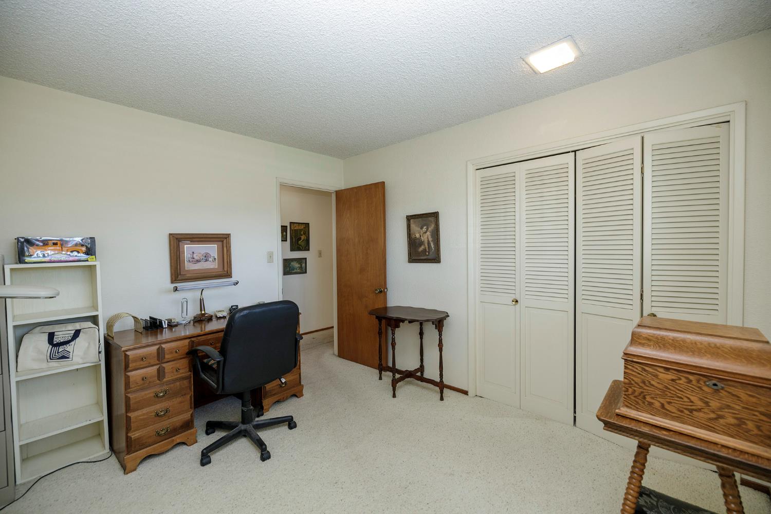 1317 Wallin Way, Modesto, CA 95351