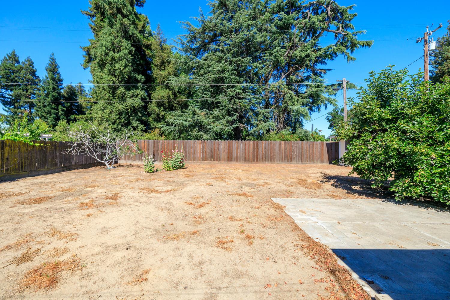 1317 Wallin Way, Modesto, CA 95351