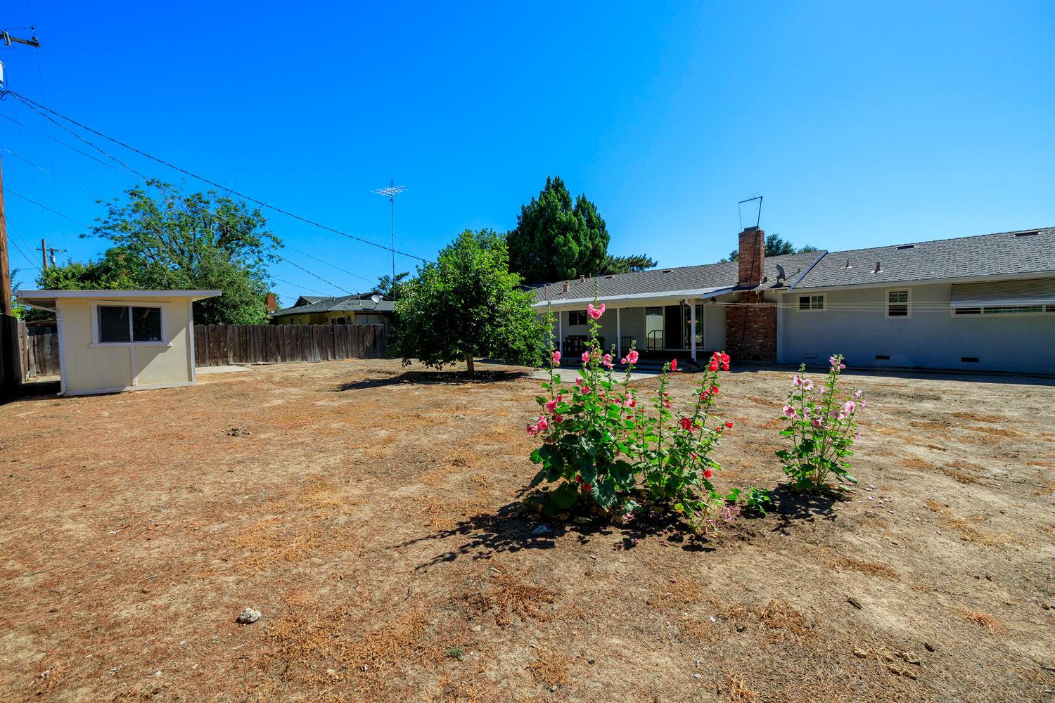 1317 Wallin Way, Modesto, CA 95351