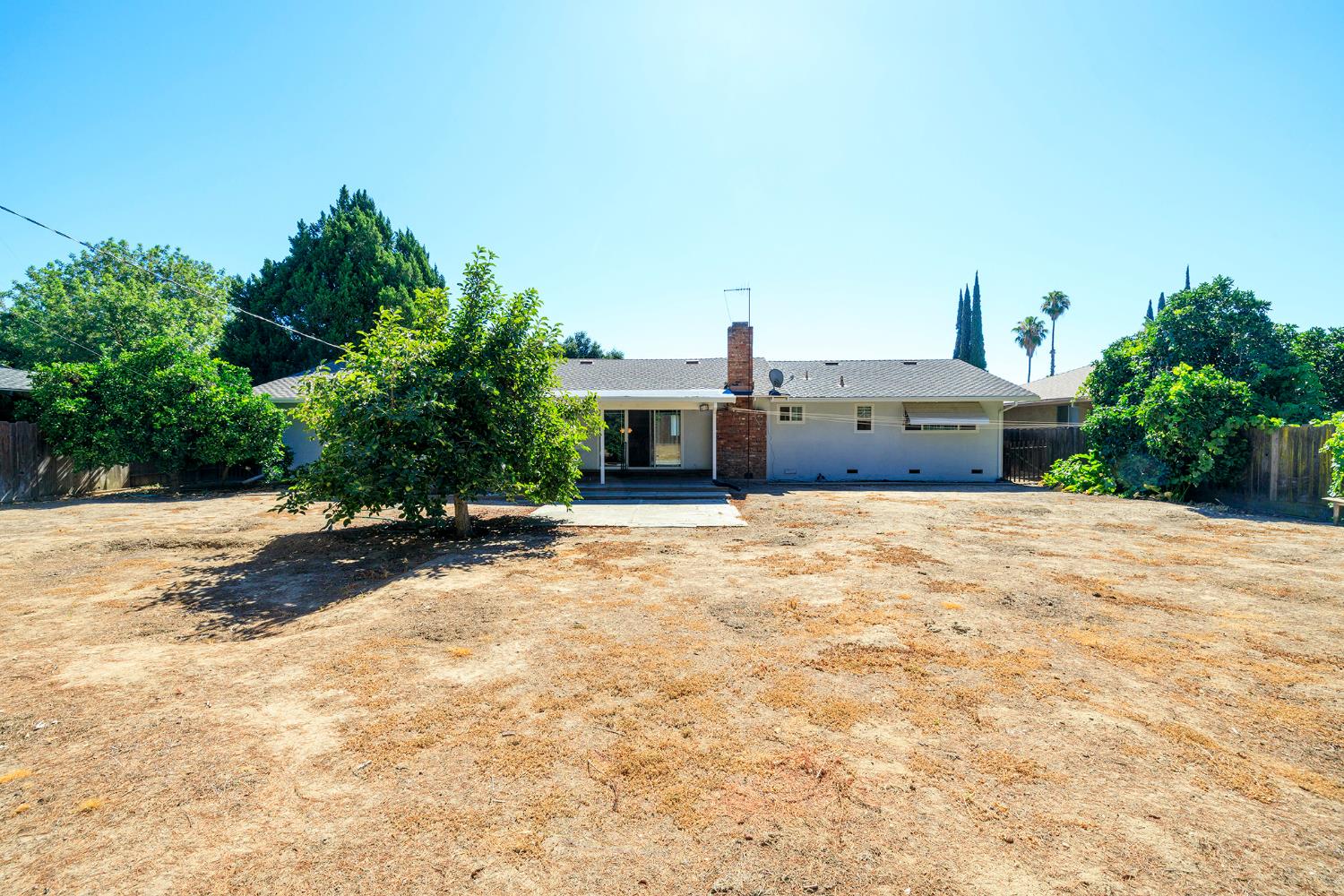 1317 Wallin Way, Modesto, CA 95351