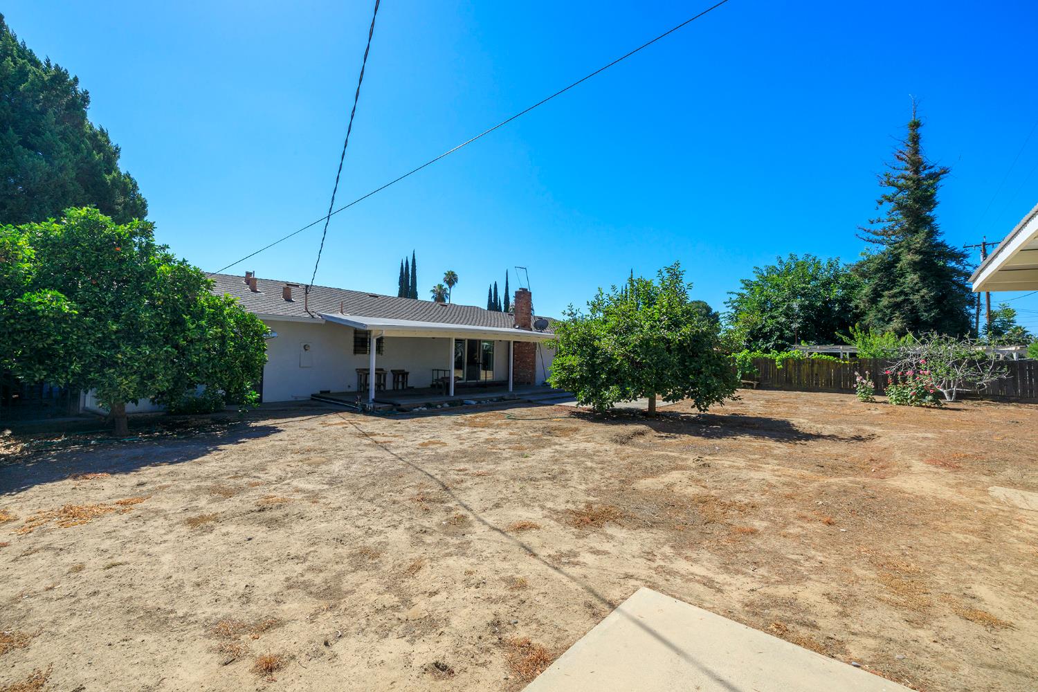 1317 Wallin Way, Modesto, CA 95351