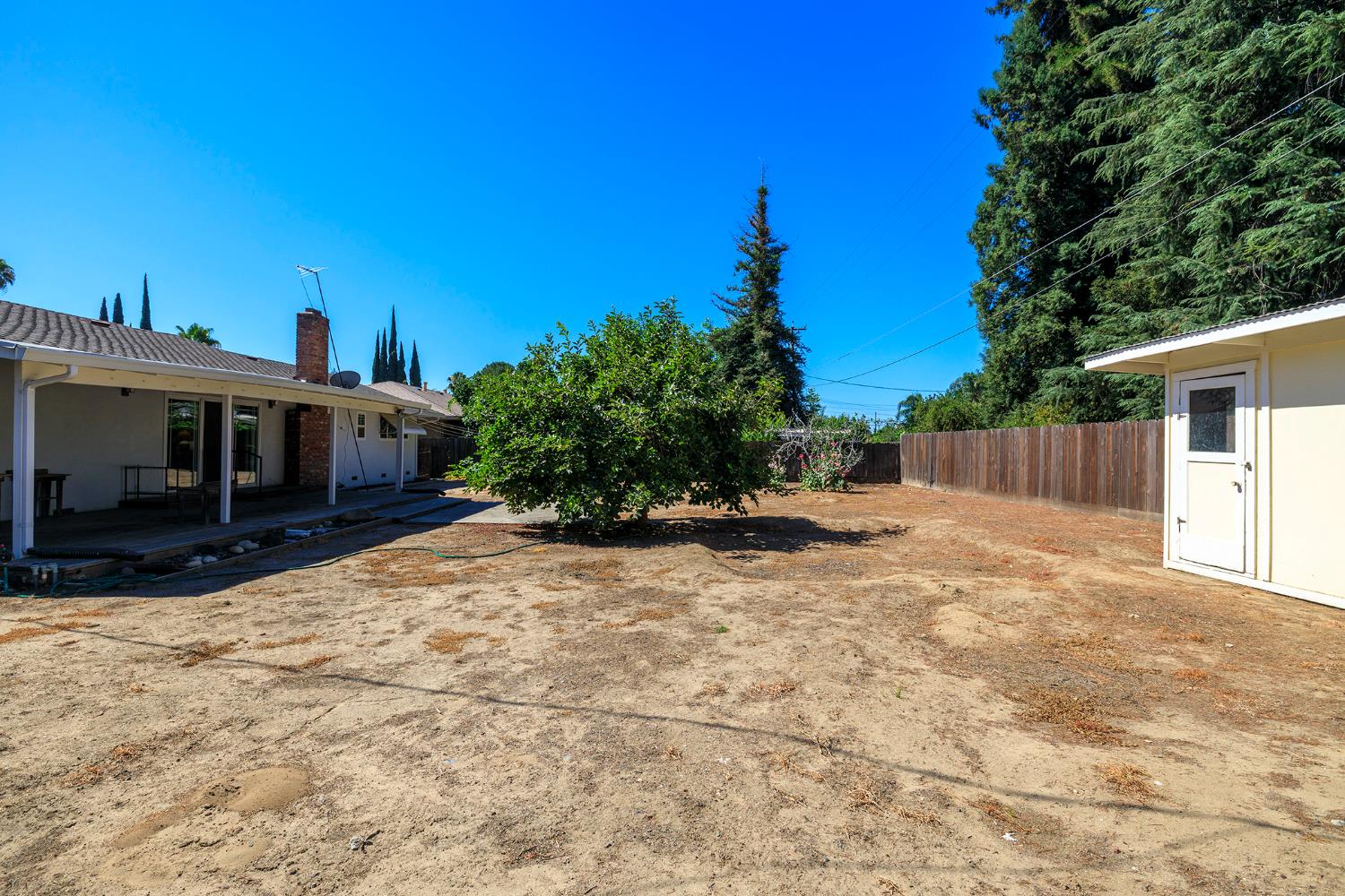 1317 Wallin Way, Modesto, CA 95351