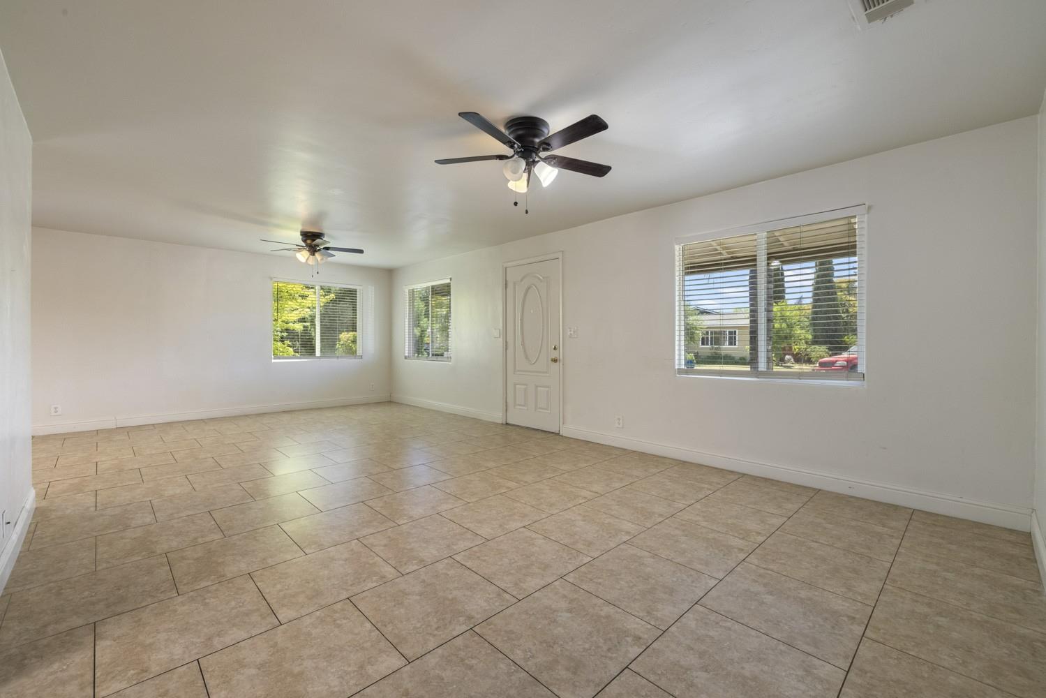 2109 Dee Ct, Modesto, CA 95350