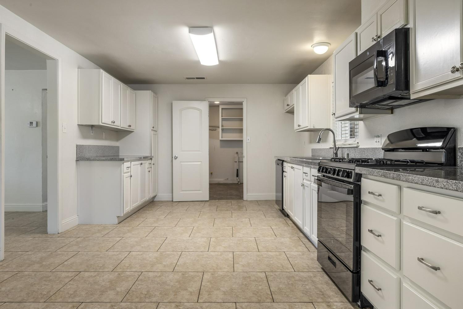 2109 Dee Ct, Modesto, CA 95350