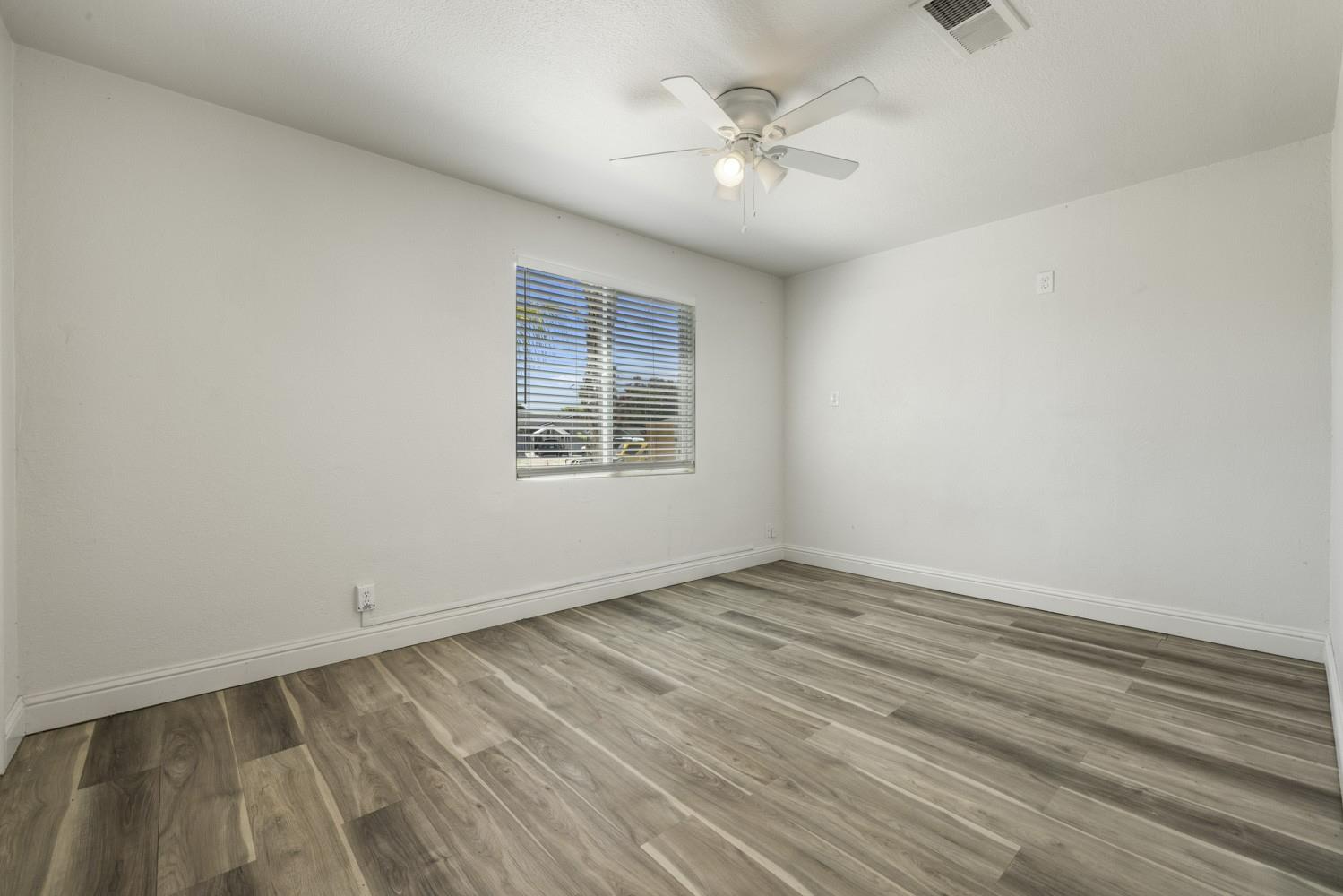 2109 Dee Ct, Modesto, CA 95350