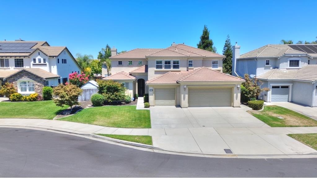 565 Bodeson Ct, Ripon, CA 95366