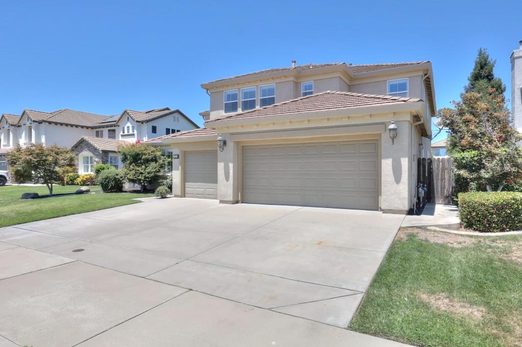 565 Bodeson Ct, Ripon, CA 95366