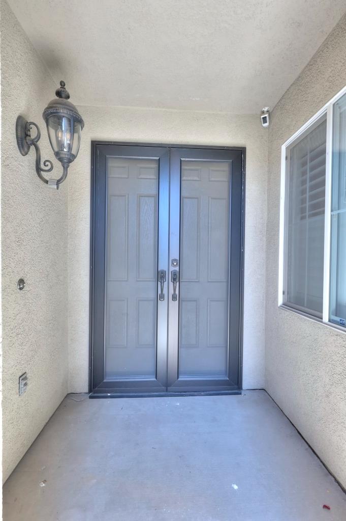 565 Bodeson Ct, Ripon, CA 95366