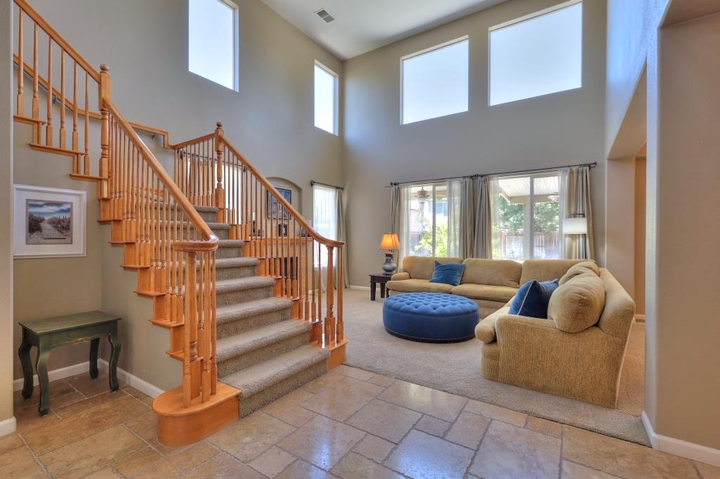 565 Bodeson Ct, Ripon, CA 95366