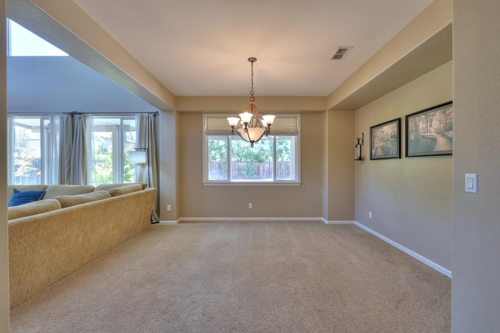 565 Bodeson Ct, Ripon, CA 95366