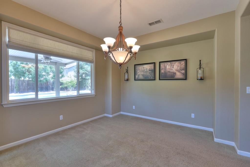 565 Bodeson Ct, Ripon, CA 95366