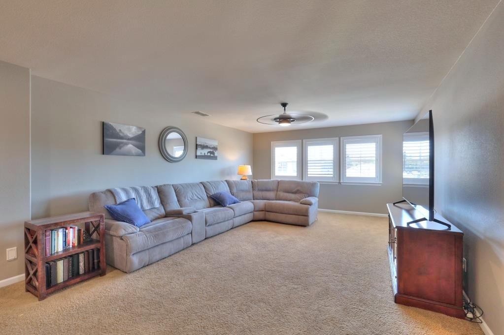 565 Bodeson Ct, Ripon, CA 95366