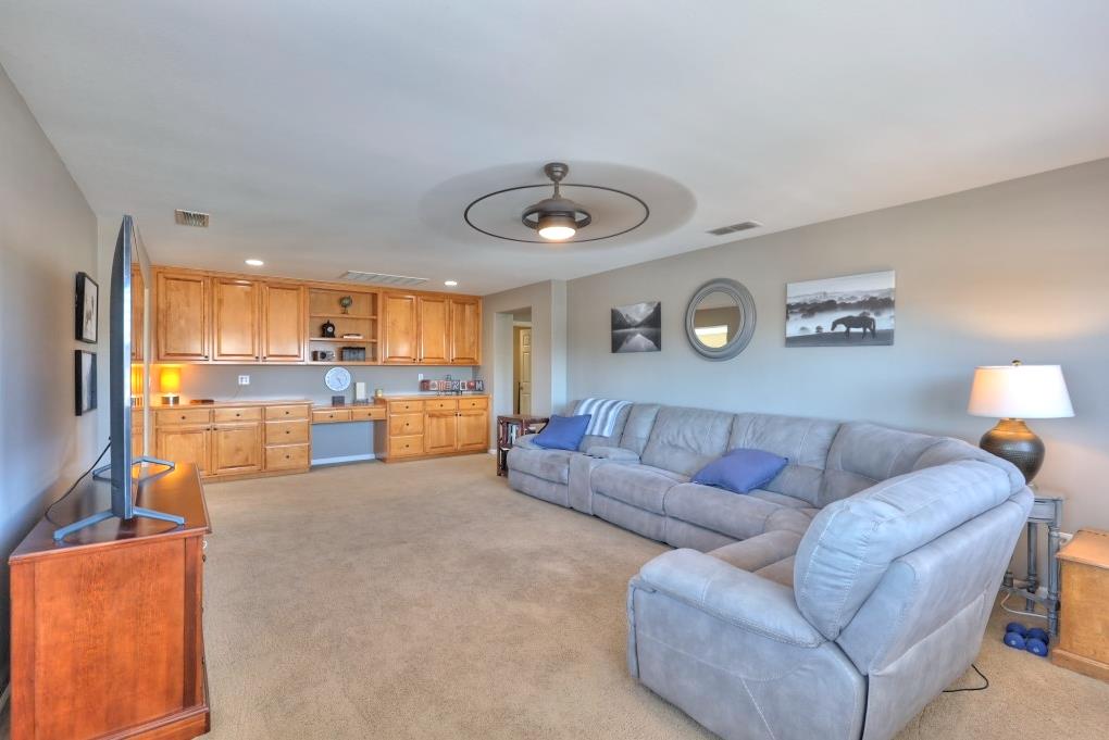 565 Bodeson Ct, Ripon, CA 95366
