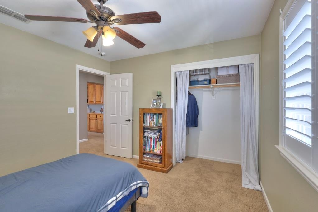 565 Bodeson Ct, Ripon, CA 95366