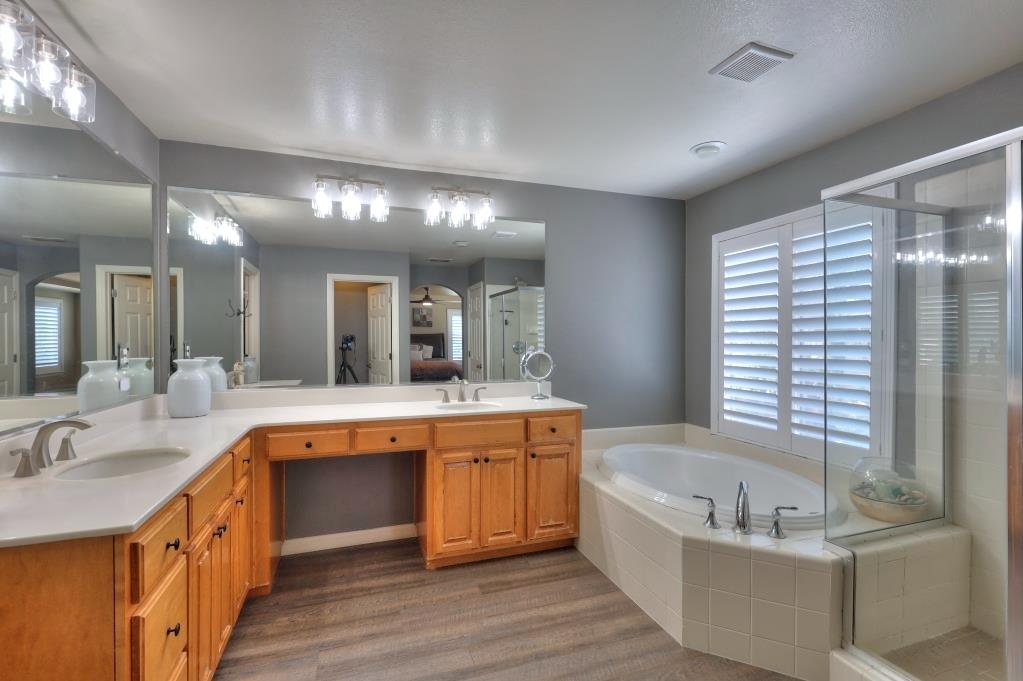 565 Bodeson Ct, Ripon, CA 95366