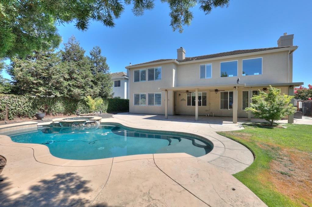 565 Bodeson Ct, Ripon, CA 95366