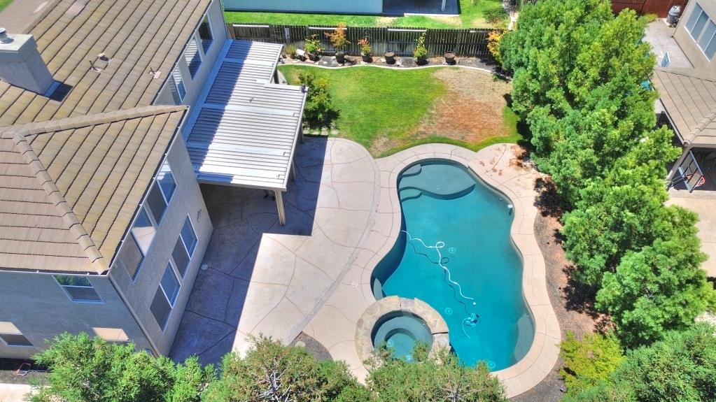 565 Bodeson Ct, Ripon, CA 95366