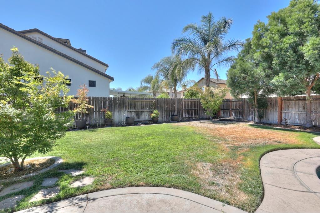 565 Bodeson Ct, Ripon, CA 95366