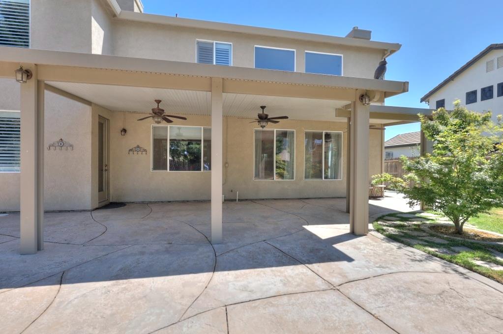 565 Bodeson Ct, Ripon, CA 95366