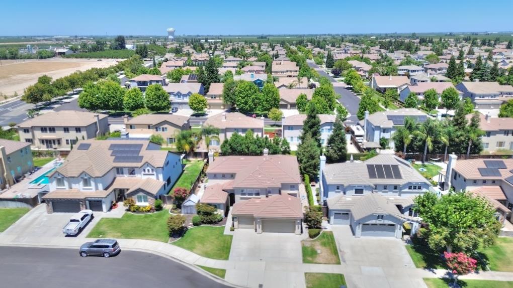 565 Bodeson Ct, Ripon, CA 95366