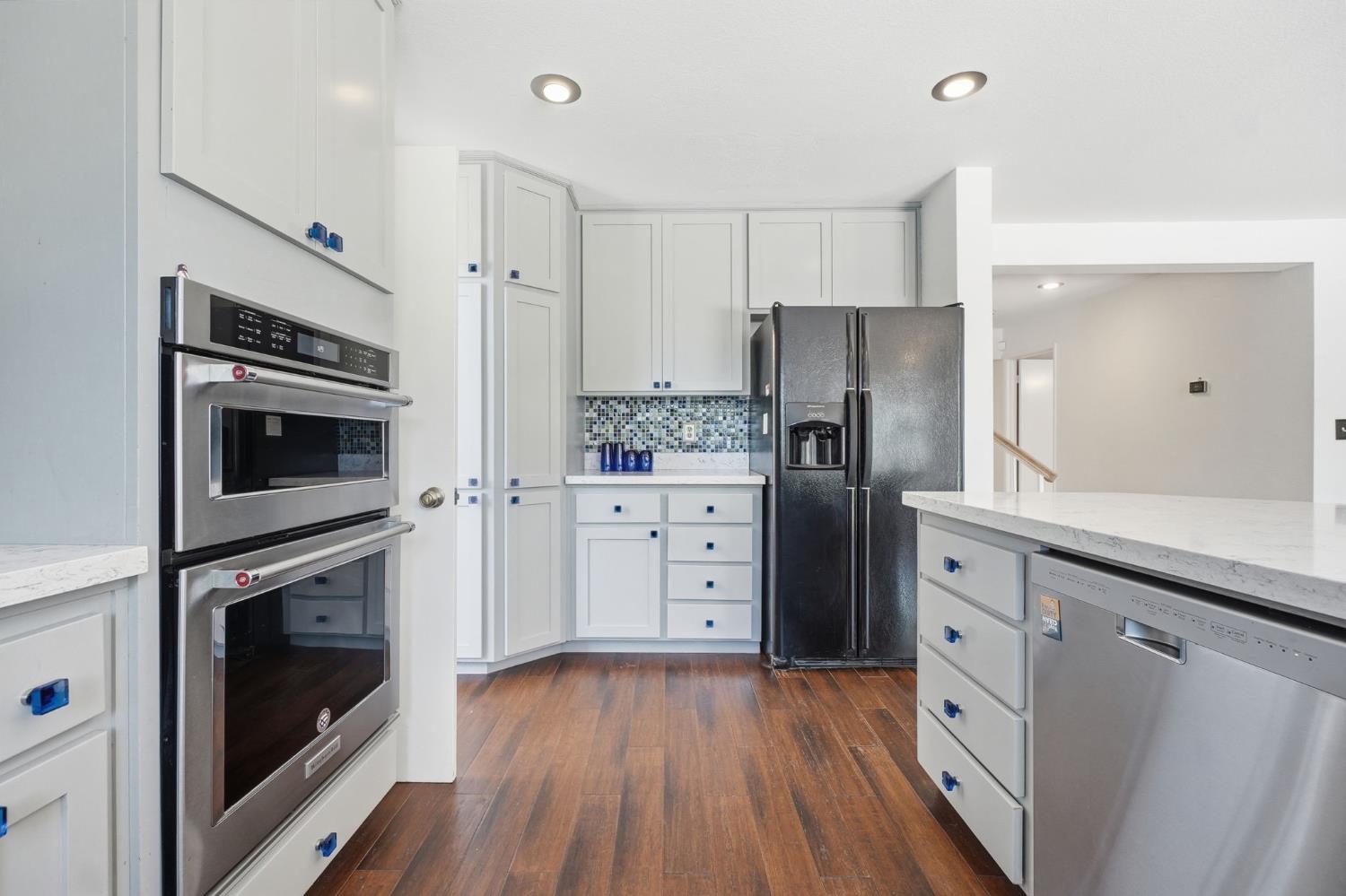 1552 Parkview St, Manteca, CA 95337