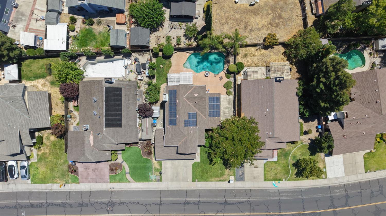 1552 Parkview St, Manteca, CA 95337