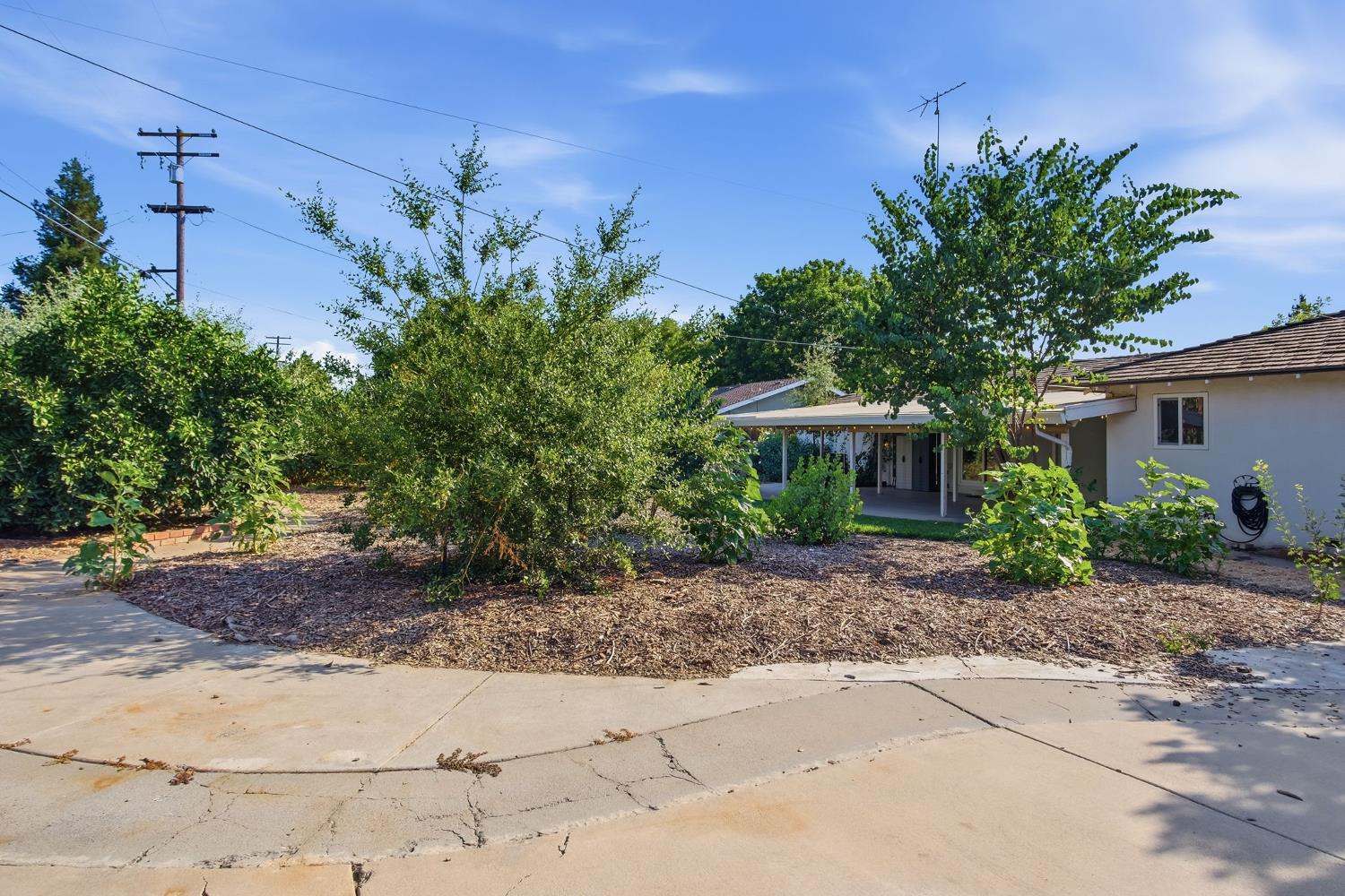 3409 Mansfield Ln, Modesto, CA 95350