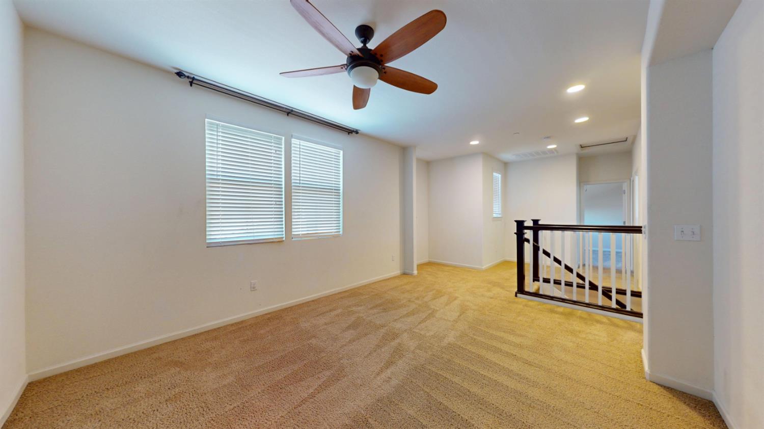 2212 Gallery Dr, Riverbank, CA 95367