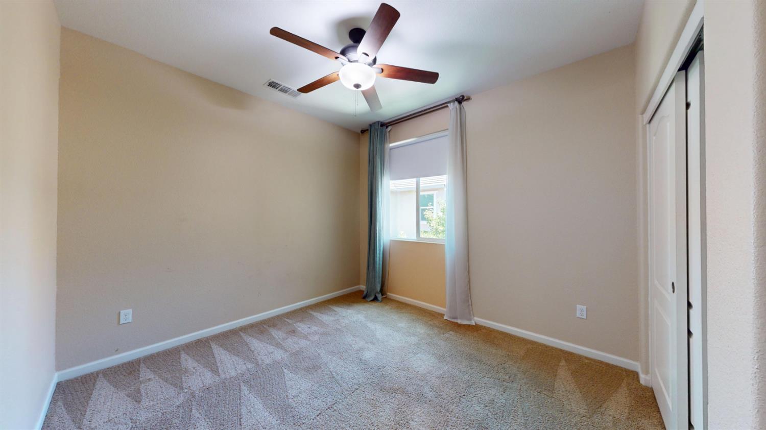 2212 Gallery Dr, Riverbank, CA 95367