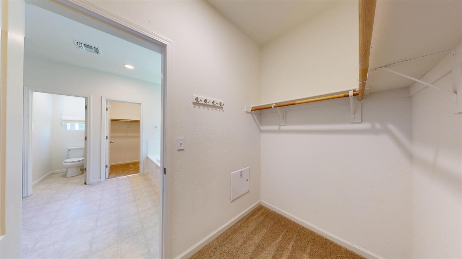 2212 Gallery Dr, Riverbank, CA 95367