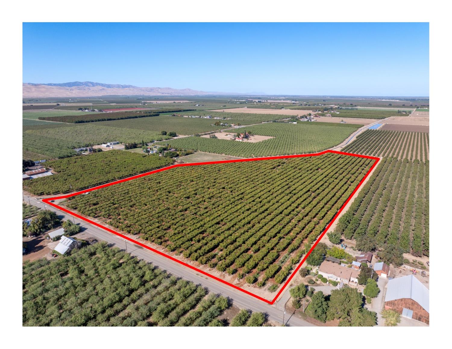 1099 Lemon Ave, Patterson, CA 95363