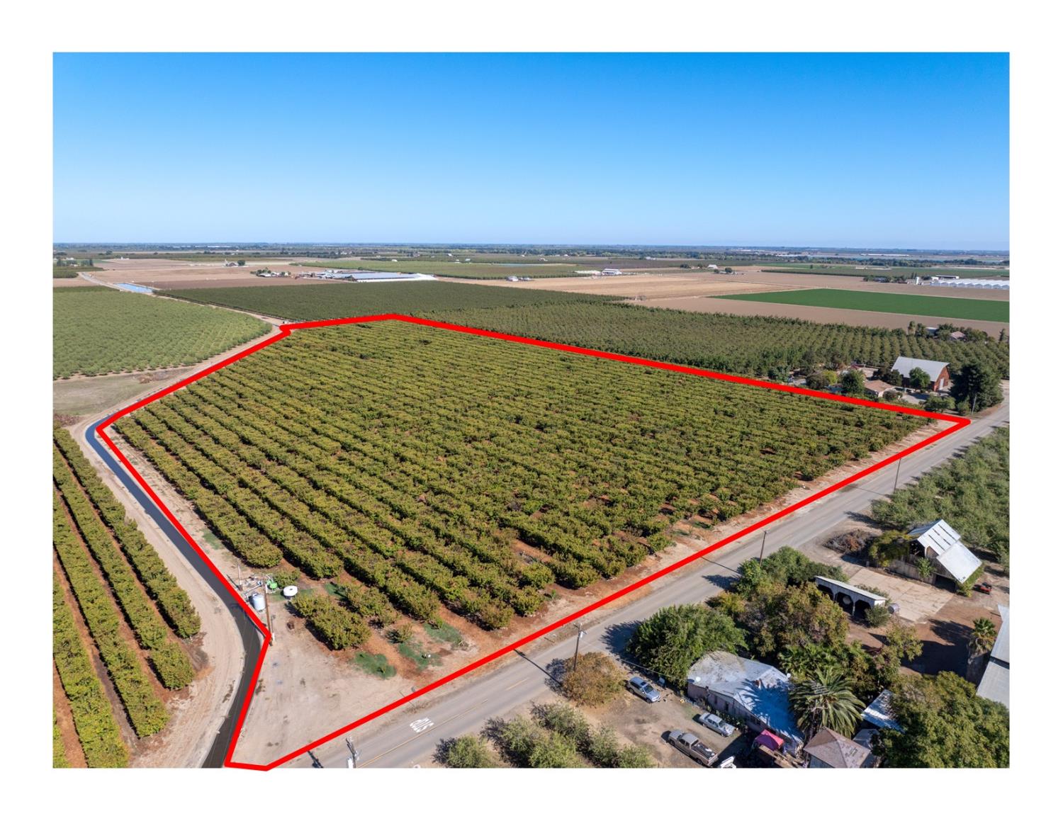 1099 Lemon Ave, Patterson, CA 95363