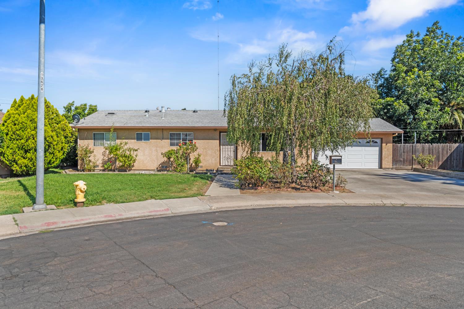808 Ford Ct, Modesto, CA 95350